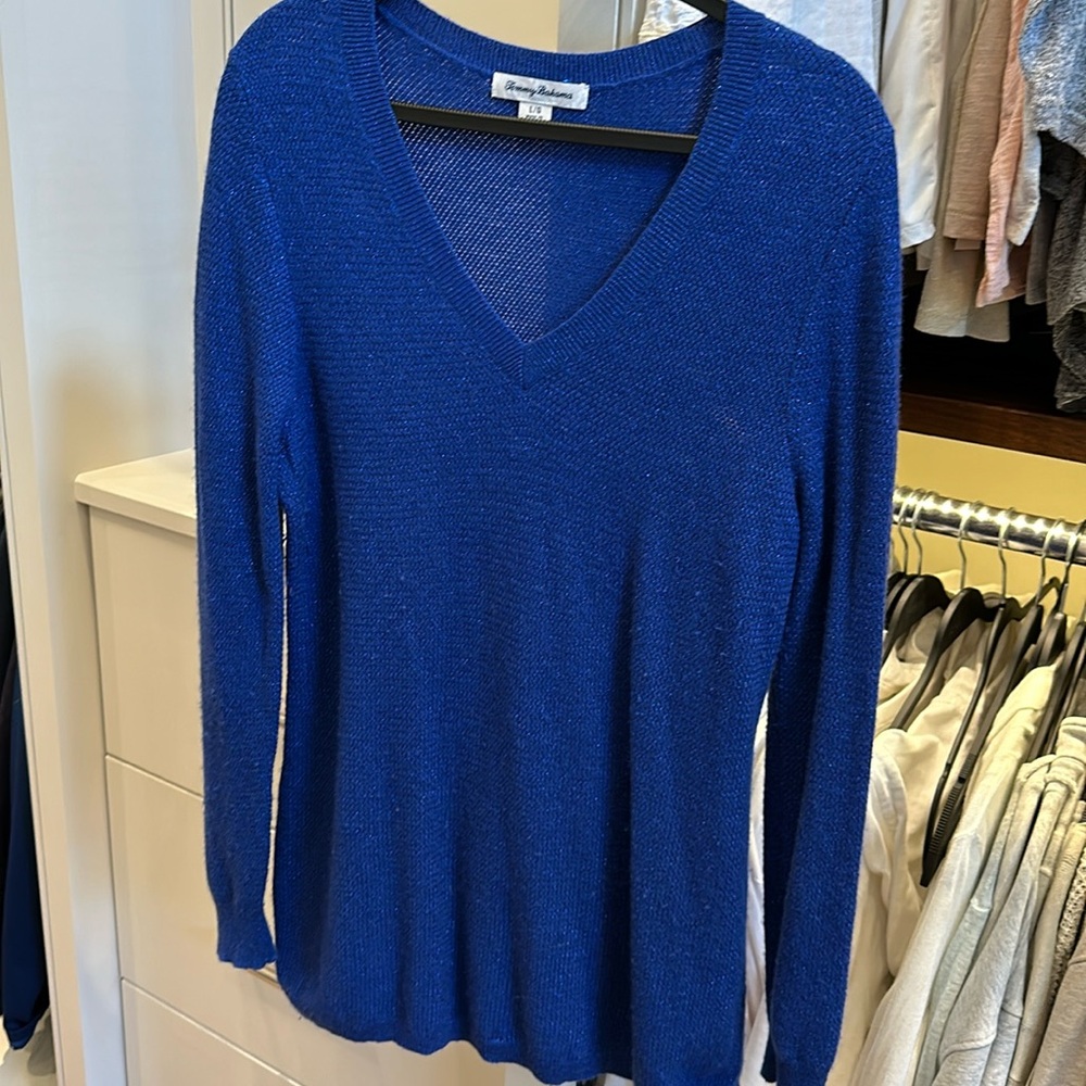 Tommy Bahama v neck sweater L